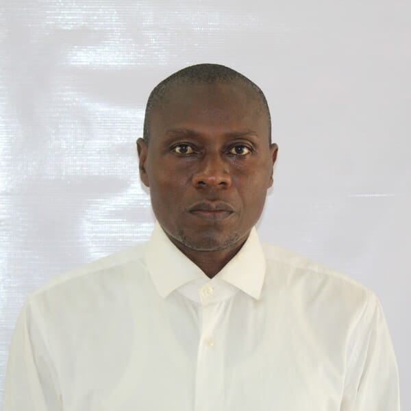 MEFENYA Charles LEWANGA_Chauffeur