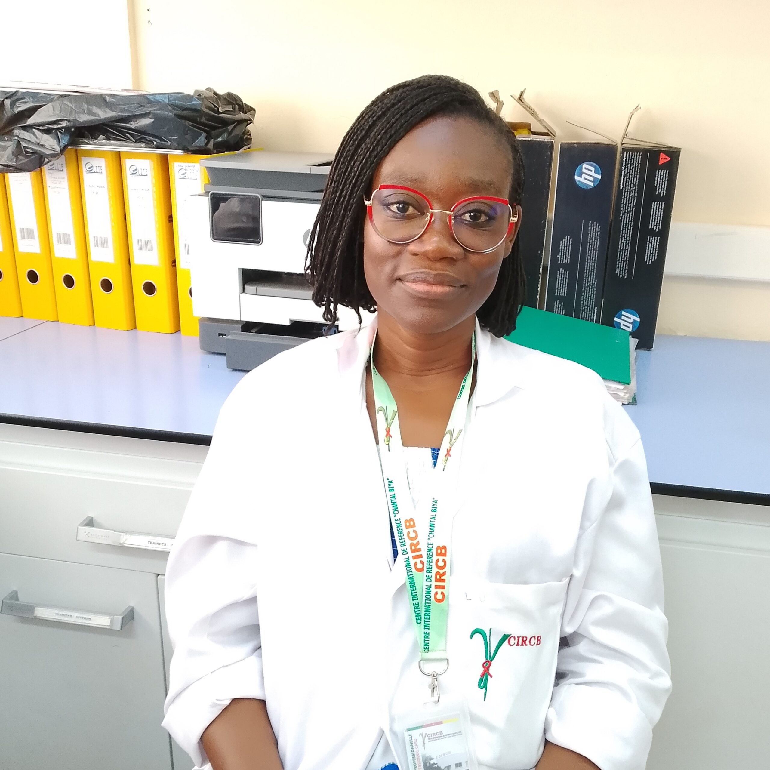 Mme Alliance-Laure OTAM_Technicienne de laboratoire++